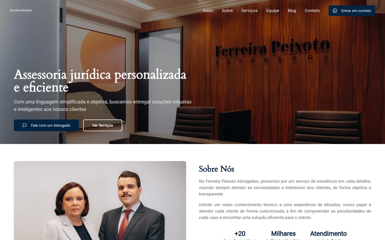 Página inicial do site de Ferreira Peixoto Advogados no computador